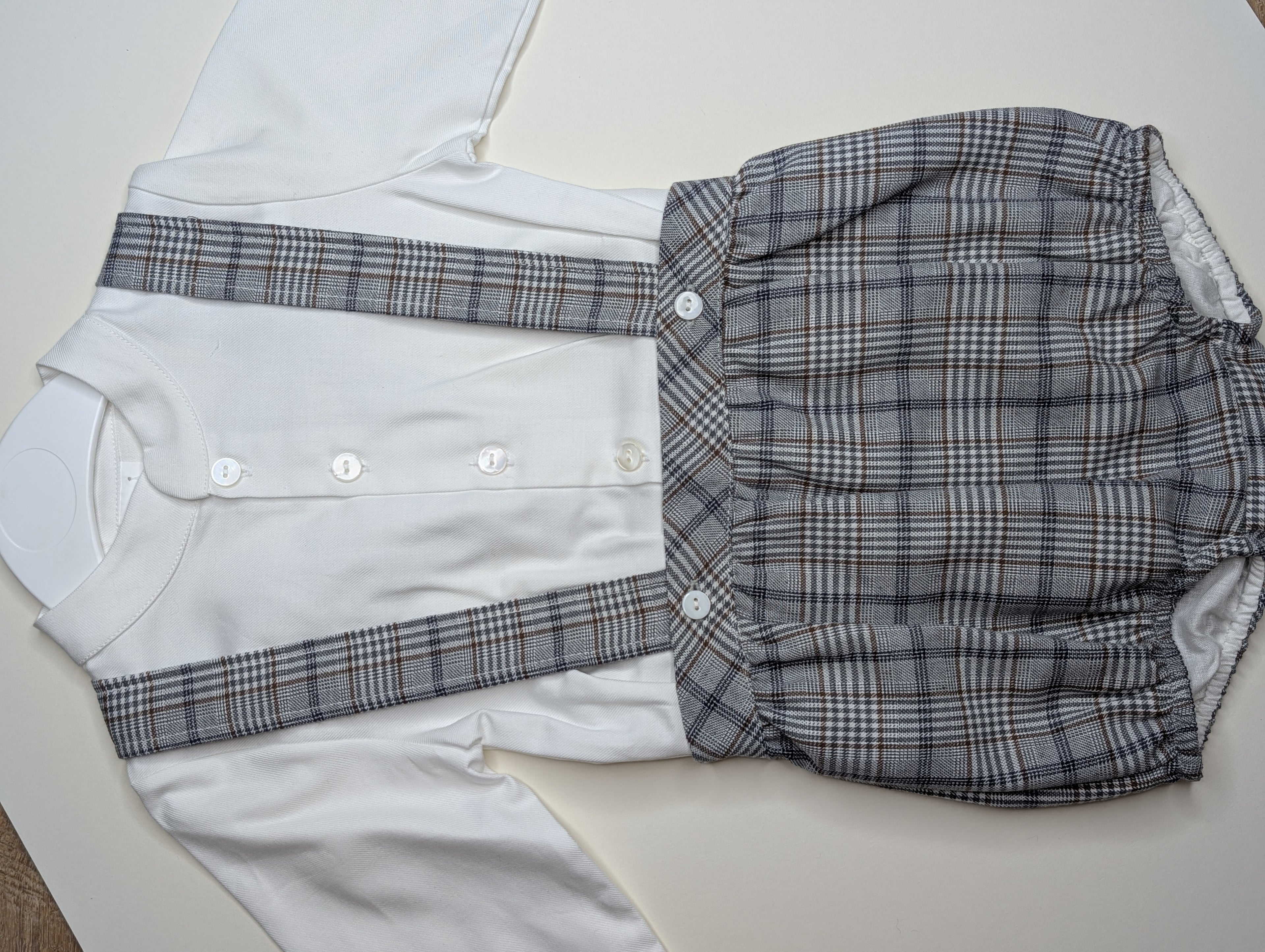 Set Plaid Shorts + Shirt