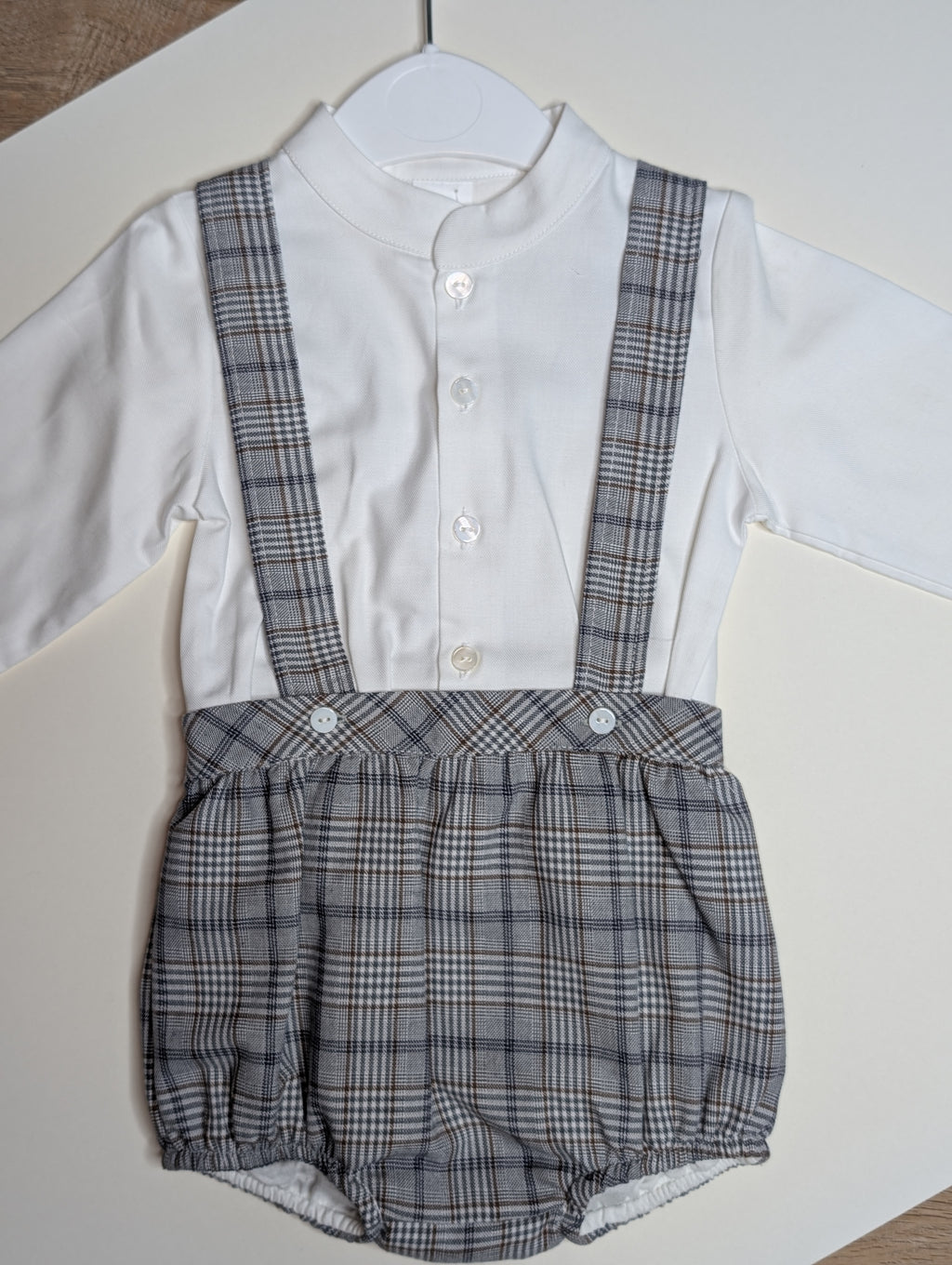 Set Plaid Shorts + Shirt