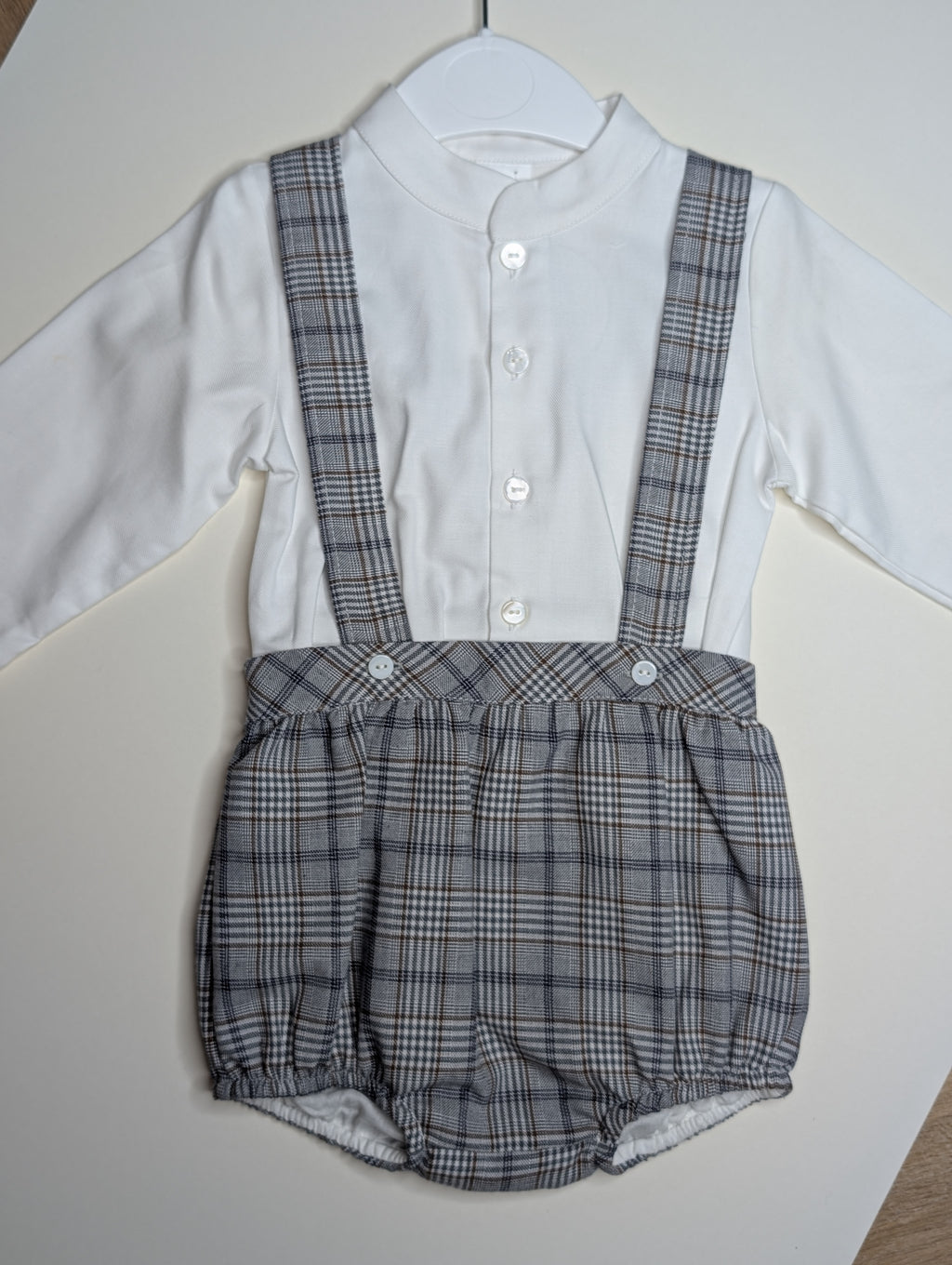 Set Plaid Shorts + Shirt