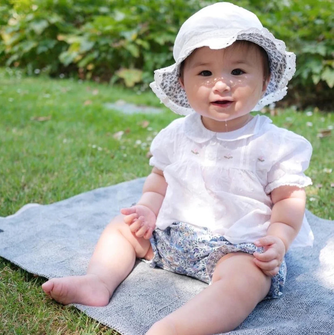 Little White Blouse with pink rosebuds